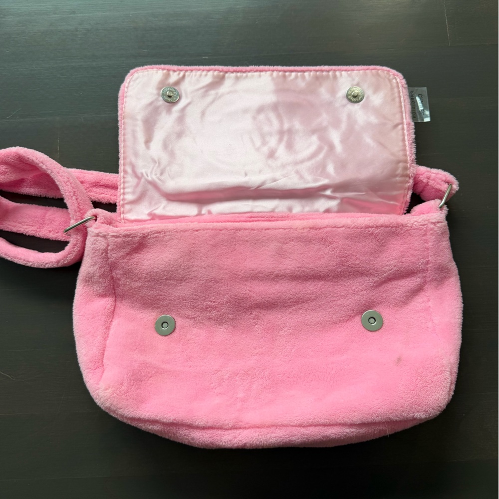 CHANEL Precision VIP Bag in Pink Logo Fleece Crossbody/Shoulder Bag - Picture 8 of 13